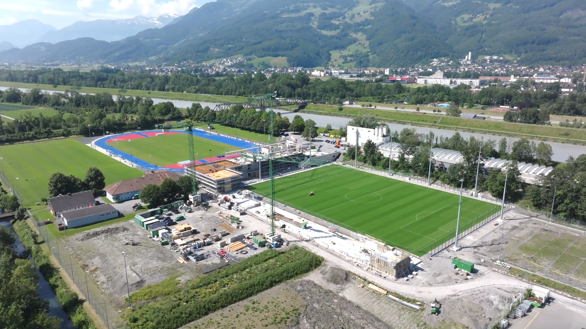 2024-07-04 15_03_41-Sportanlage Rheinwiese mit LFV Campus - Projektstand Sommer 2024.png