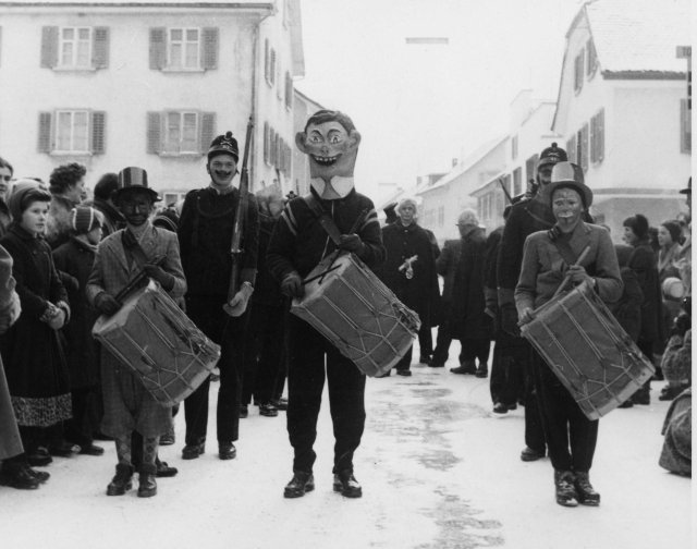 3_BF 35_0308_Fasnachtsumzug 1956.jpg