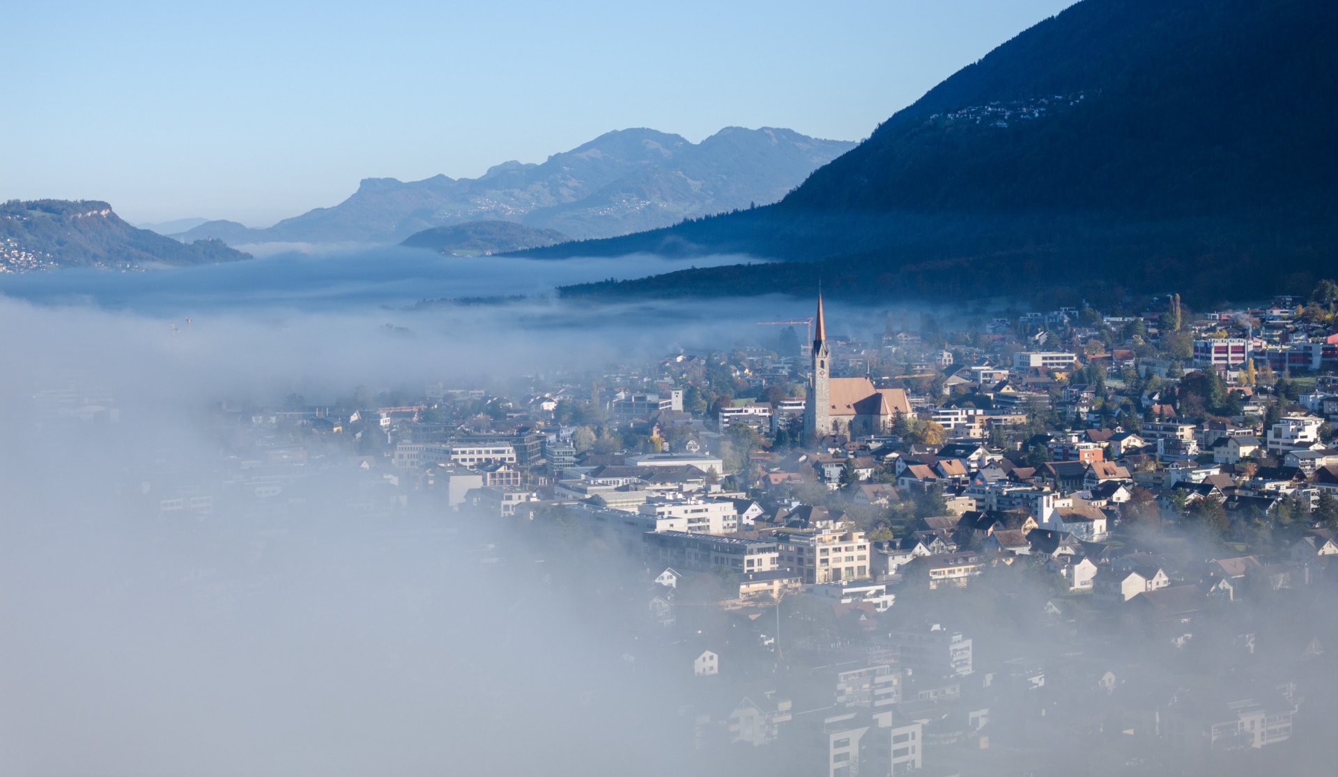 2024-10-29-Nebelmeer-Schaan-0018.JPG