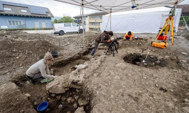 Auftakt_2024-10-03-IKR-Zemma-Repo-Archaeologische-Ausgrabungen-Obergass-Schaan-0166_beschn.JPG