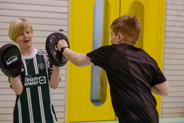 KICKBOXEN_RI_6700.jpg