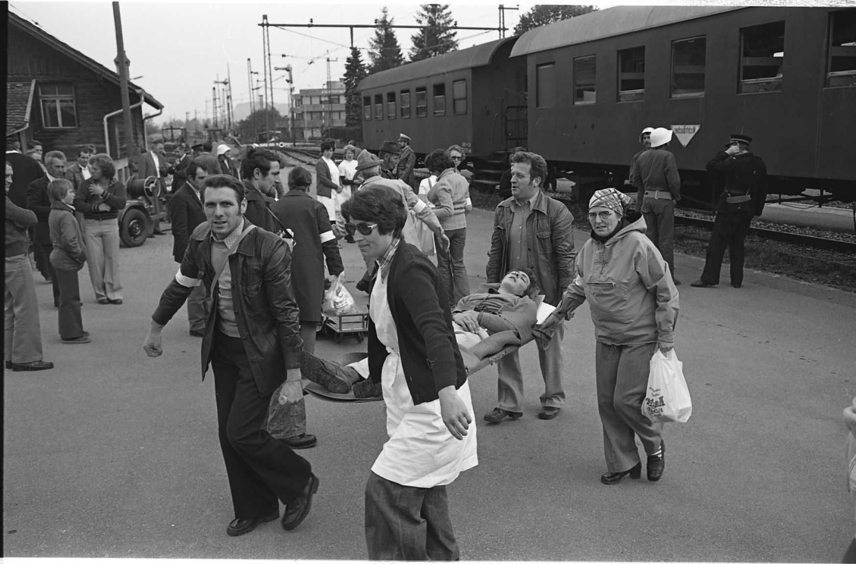 Samariterübung Bahnhof Schaan_1977_02.jpg