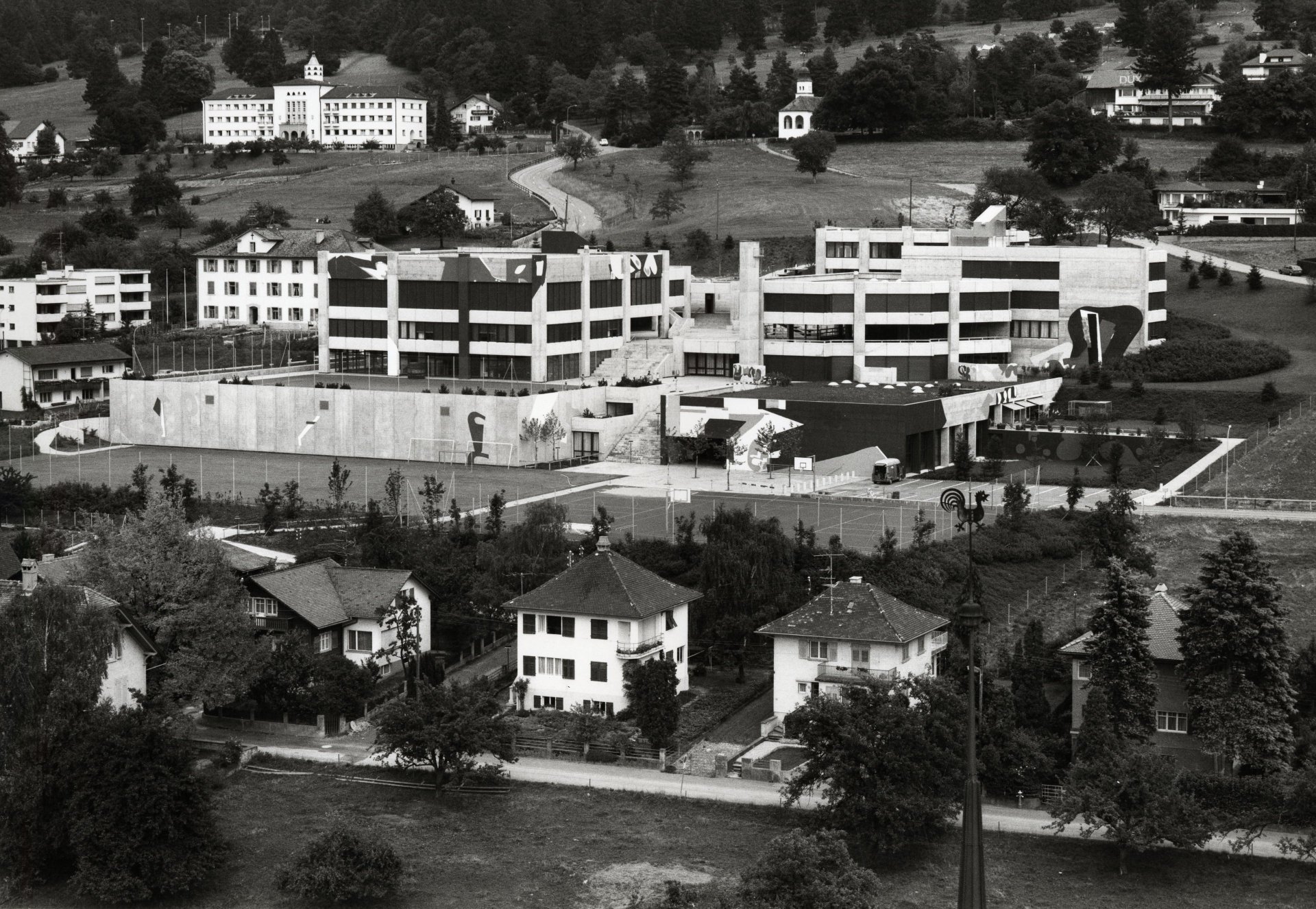 Schulzentrum Resch_1975_H_A_02.jpg