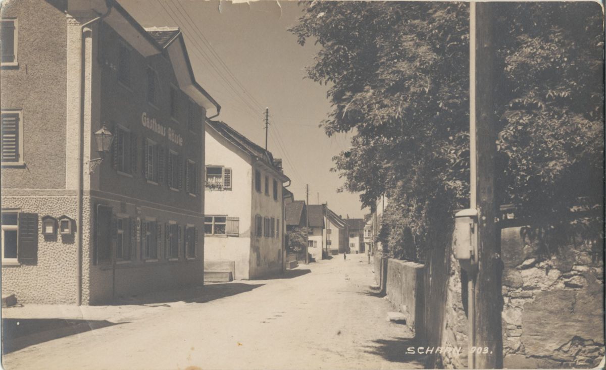 Privatarchiv Herta Hilti_Landstrasse in Schaan um 1930_Foto J. Nipp, Alpine Lichtbildnerei Lustenau.jpg