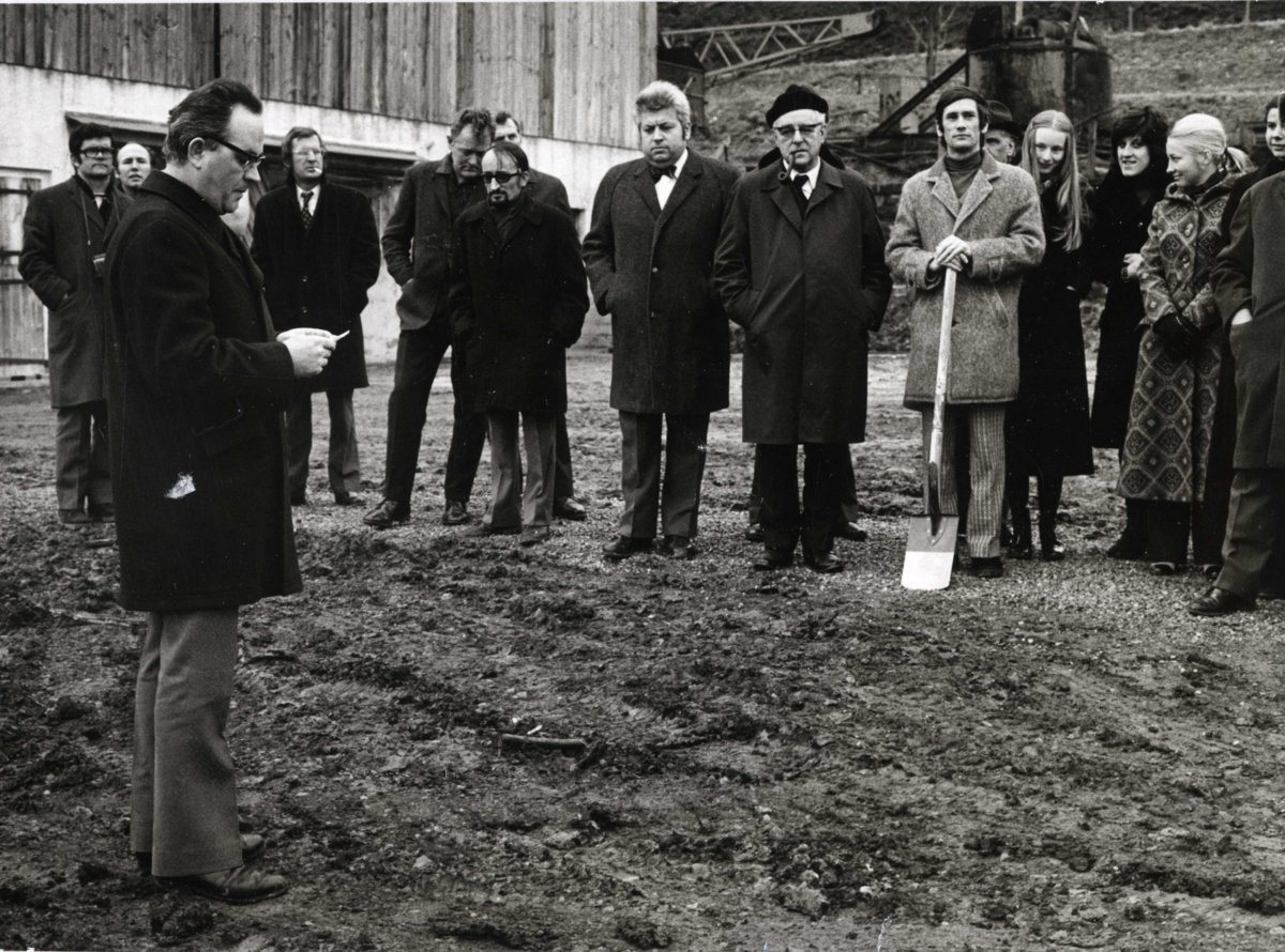 Spatenstich Schul- und Freizeitzentrum Resch 1973_GAS BF 13_20.jpg